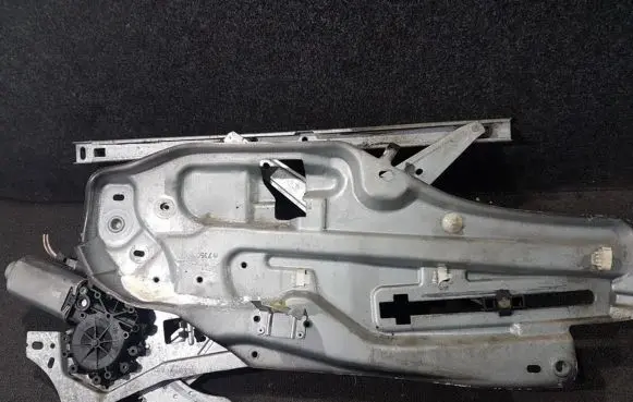 Renault Laguna I Sliding door window regulator with motor