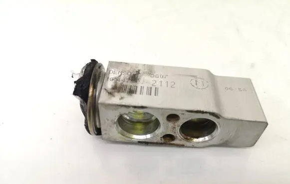 Toyota Avensis T250 Air conditioning (A/C) expansion valve MF4475002112