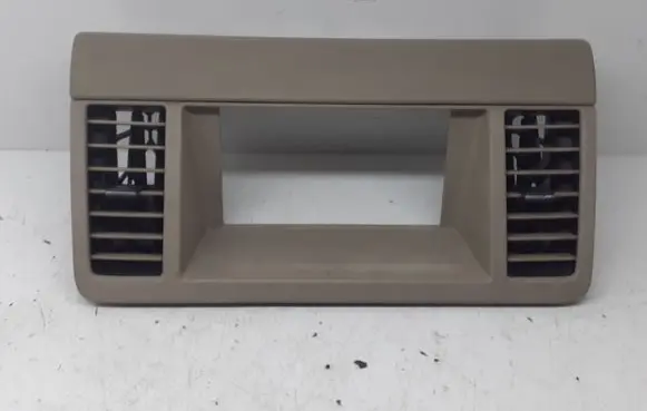 Nissan Murano Z50 Dash center air vent grill