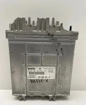 Audi A4 S4 B5 8D Engine control unit/module 028906021CE 0281001425