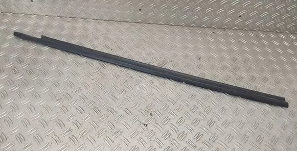 Toyota Aygo AB40 Front door glass trim molding 