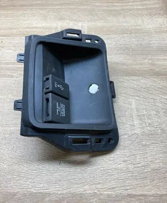 Honda CR-V USB socket connector GN32118680 838507USBX1