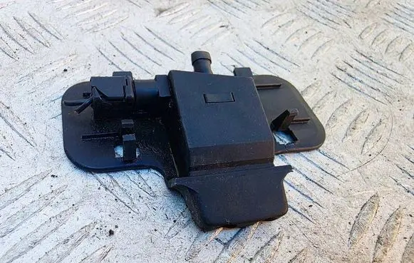 Mercedes-Benz CL C140 Windshield washer spray nozzle 86047VD0