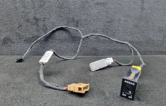Audi A4 S4 B7 8E 8H Passenger airbag on/off switch 5P0919237B 8E0971679M