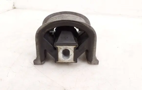 Volkswagen Transporter - Caravelle T6 Engine mount bracket 7E0199848