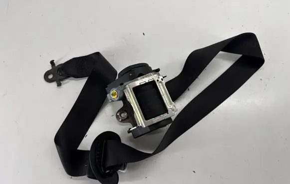 BMW 5 F10 F11 Front seatbelt 7241754 72117241754 010L0000
