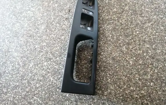 Volkswagen Touran I Front door window switch trim 1T1867371H