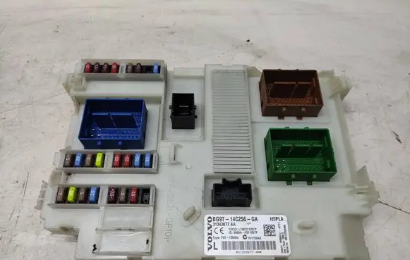 Volvo XC60 Fuse module 31343677