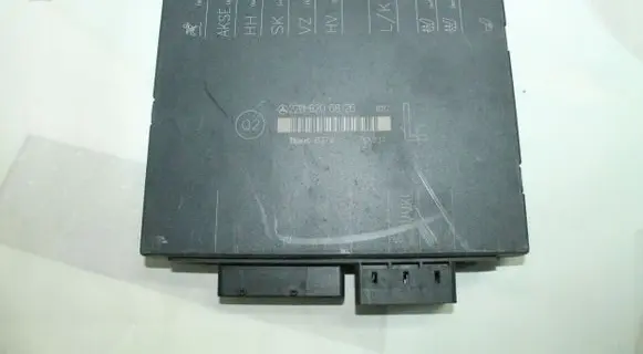 Mercedes-Benz S W220 Seat control module 2208206826