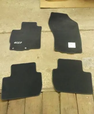 Peugeot 4007 Car floor mat set 966348