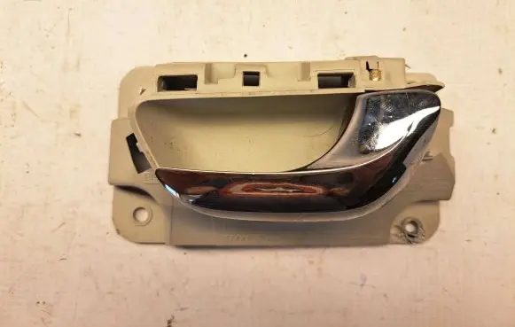 Volvo S80 Rear door interior handle 09170046