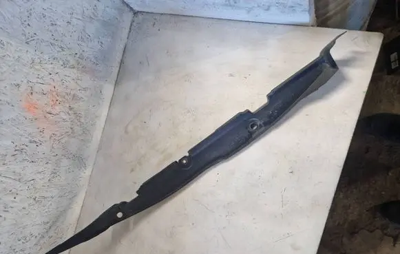 Citroen C-Crosser Fender end trim 5220A789