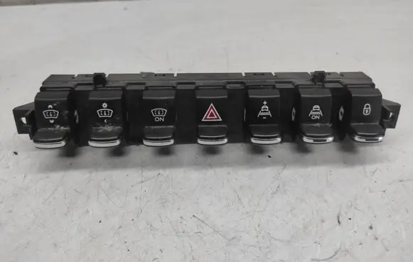 Peugeot 3008 I A set of switches 10033756