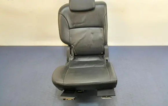 Citroen C-Crosser Second row seats 