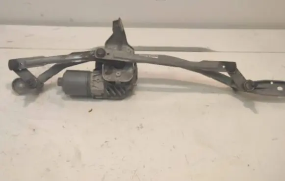 BMW 6 F12 F13 Front wiper linkage and motor 3397021524 7306272 1308012109