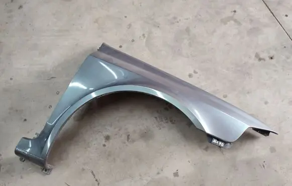 Renault Laguna II Fender