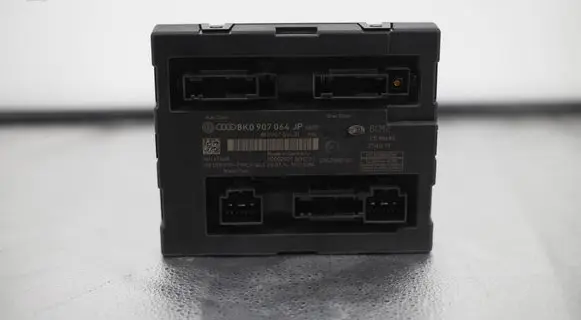 Audi Q5 SQ5 8R Comfort/convenience module 8K0907064JP 5DK00991979