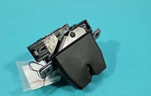 Ford Mondeo MK V Tailgate/trunk/boot lock/catch/latch DS7AN442A66AC IMPRK1589010