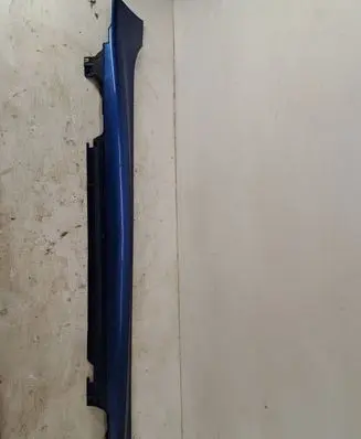 BMW 2 F46 Sill 8058859