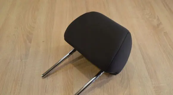 Chevrolet Cruze Rear seat headrest 