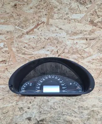 Mercedes-Benz C W203 Speedometer (instrument cluster) A2035401347 110080183