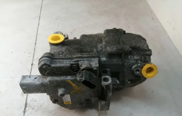 Toyota Auris E180 Air conditioning (A/C) compressor (pump) 0422001330 ES14C 04155