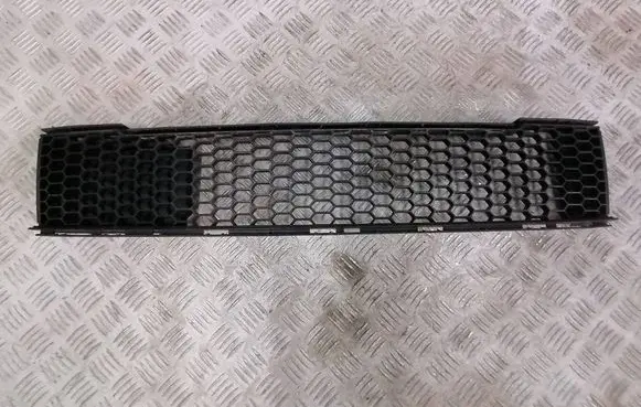 Fiat 500 Front bumper lower grill 51816843 4745 7D10