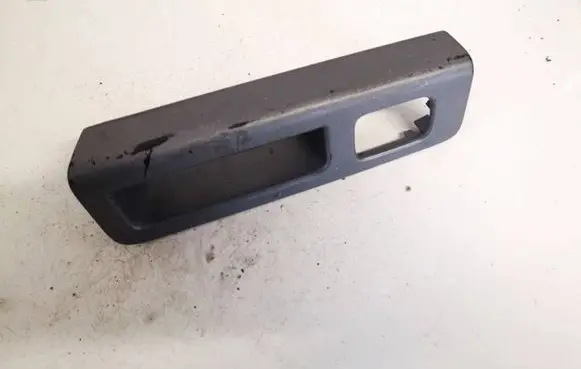 Volvo S40 Front door window switch trim 8679478