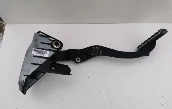 Mercedes-Benz GLE (W166 - C292) Brake pedal A1662900301 A1662901301
