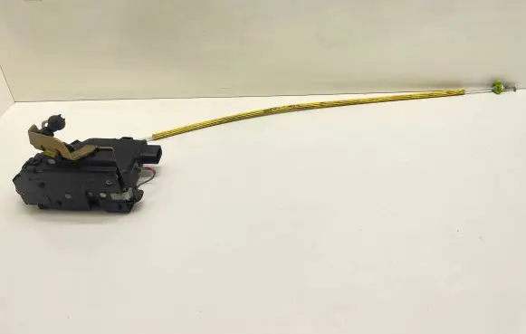 Audi A6 S6 C5 4B Front door lock PA6630FV