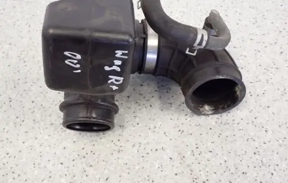 Suzuki Wagon R+ Intercooler hose/pipe