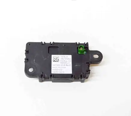 Tesla Model 3 Aerial antenna amplifier 144743000B 955921002