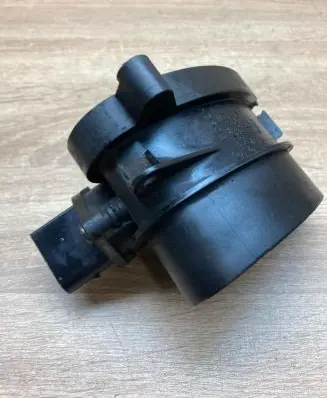 BMW X5 E53 Mass air flow meter 7787076 0928400468