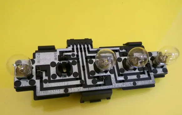Skoda Octavia Mk1 (1U) Tail light bulb cover holder 1U6945257 2320