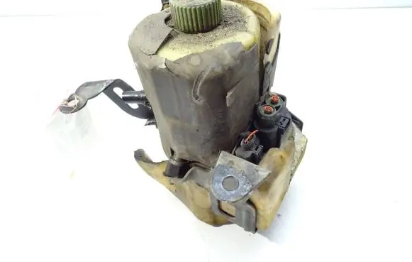 Skoda Fabia Mk1 (6Y) Power steering pump
