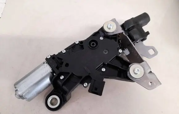 BMW 5 F10 F11 Rear window wiper motor 0390201231 7311415