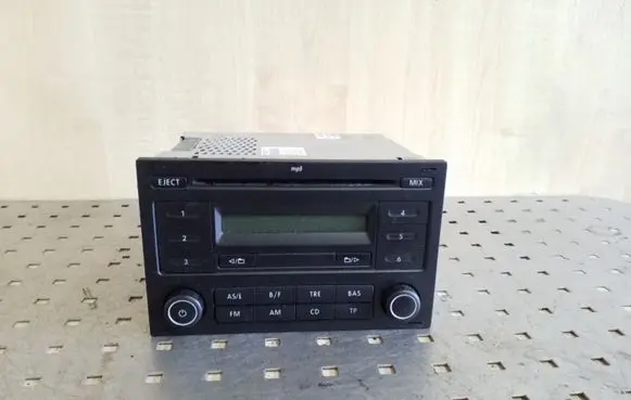 Volkswagen Polo IV 9N3 Radio/CD/DVD/GPS head unit 6Q0035152E