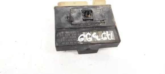 Citroen C4 I Picasso Coolant fan relay 9652021180 018010951