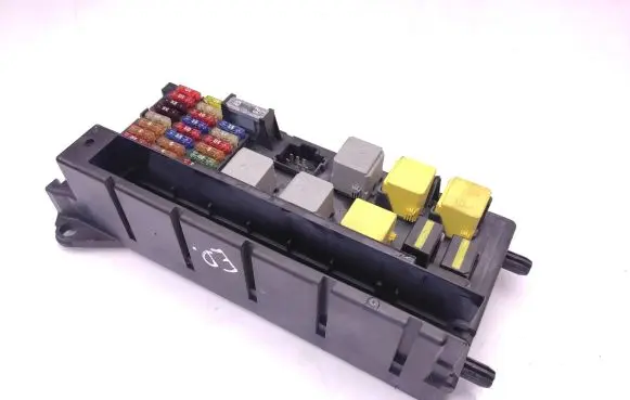 Mercedes-Benz Sprinter W906 Fuse module A9065454701