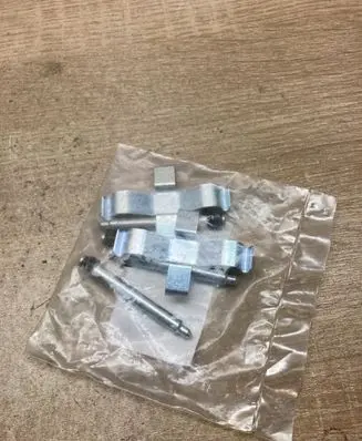 Mercedes-Benz 500 SL Rear brake pad spring 1046Q MBBrakepadfitting