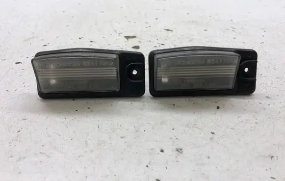 Infiniti FX Number plate light