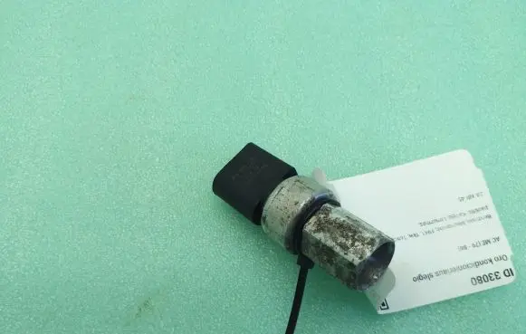 Seat Ibiza IV (6J,6P) Air conditioning (A/C) pressure sensor 1K0959126D