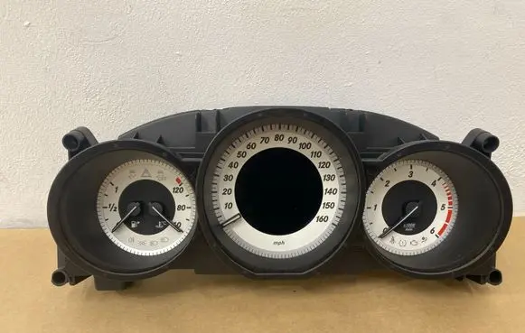 Mercedes-Benz CLS C218 X218 Speedometer (instrument cluster) A2189005503