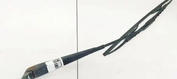 Front wiper blade arm
