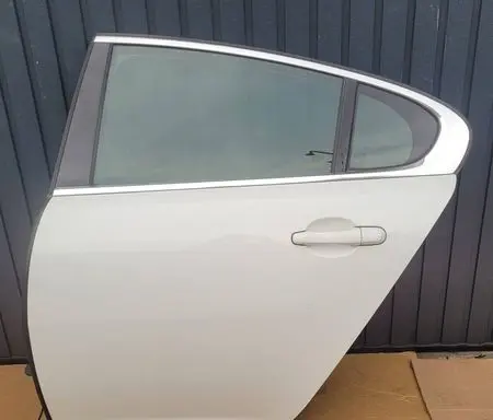 Jaguar XF X250 Rear door