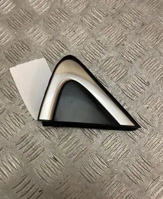 Fender end trim