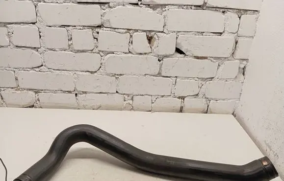 Intercooler hose/pipe