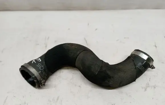 Audi Q5 SQ5 Intercooler hose/pipe 8R0145993C