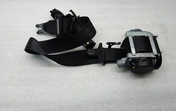 Volvo V60 Front seatbelt P39818643 TT01120960080