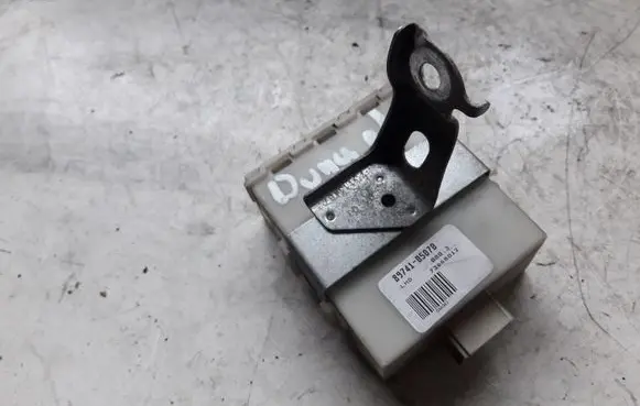 Toyota Avensis T250 Door control unit/module 8974105070